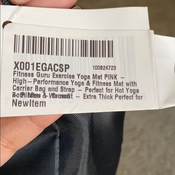 Fitness Guru yoga mat in pink & purple - Picture 7 of 7